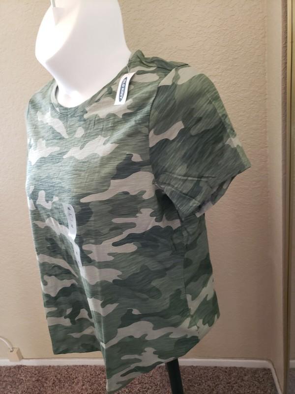 BRAND NEW: OLD NAVY Size XL Camo 100% Cotton Short Sleeve T-shirt