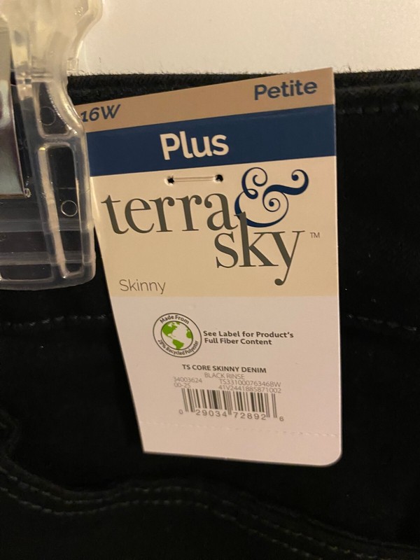 BRAND NEW WOMEN'S SIZE 16W PETITE TERRA & SKY BLACK SKINNY JEANS
