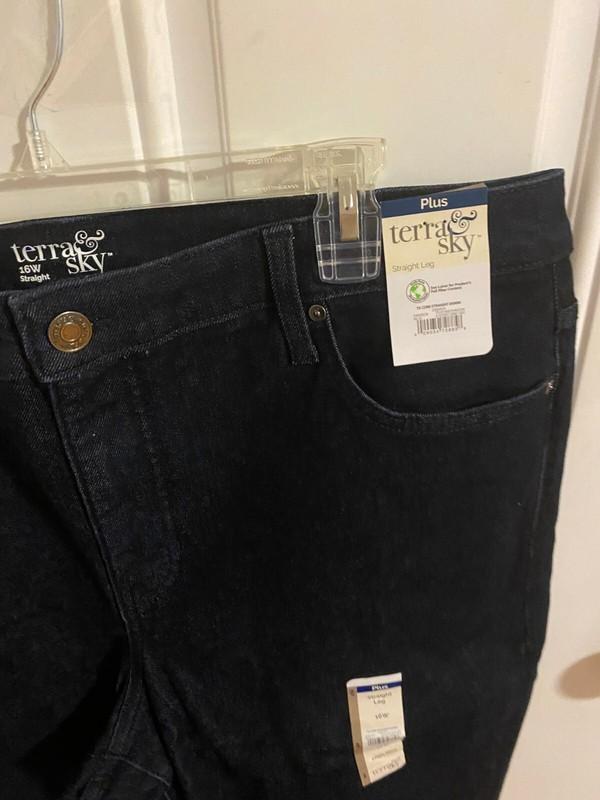 BRAND NEW WOMEN'S SIZE 16W TERRA & SKY STRAIGHT LEG DARK WASH JEANS
