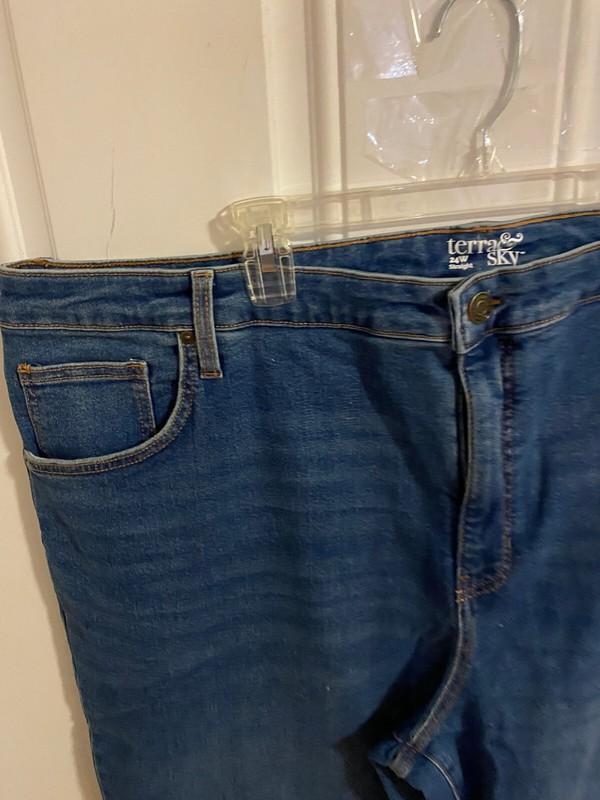 BRAND NEW WOMEN'S SIZE 24W TERRA & SKY STRAIGHT LEG JEANS
