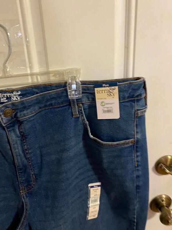 BRAND NEW WOMEN'S SIZE 24W TERRA & SKY STRAIGHT LEG JEANS