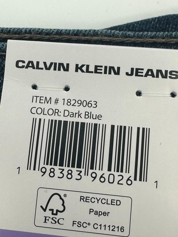 Calvin Klein Women High Rise Straight Leg Jean Light Blue Or Dark Blue U-Pick