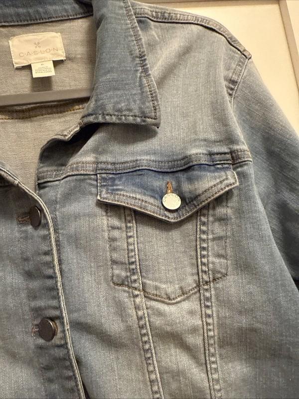 Caslon Women’s Size X Large Light Wash Blue Classic Denim Jacket EUC