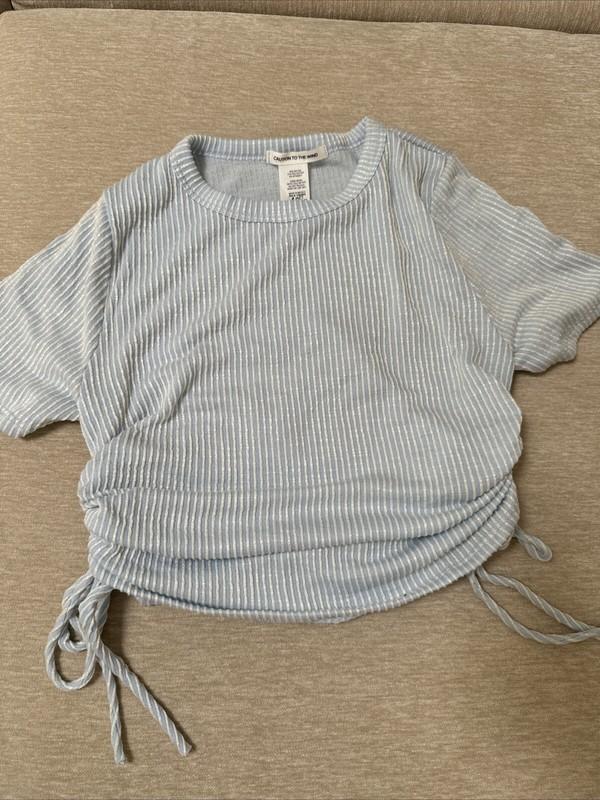 Caution To The Wind Women’s Short Sleeve Top Blue Size Small New