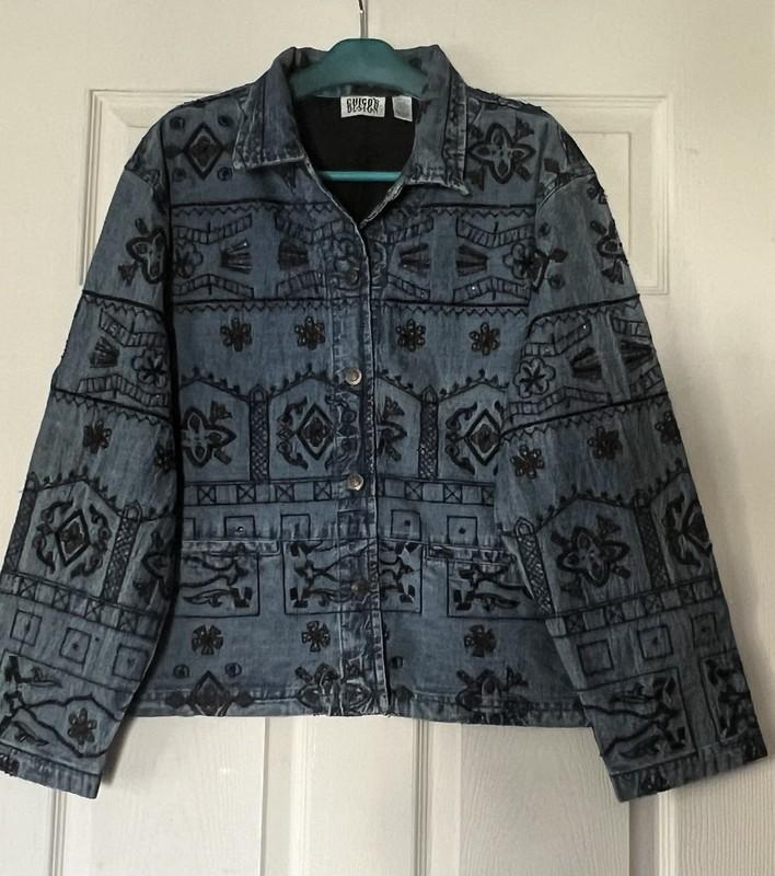 Chico’s Design Denim Beaded Embroidered Jacket Button Up Pockets SZ:3 NWOT
