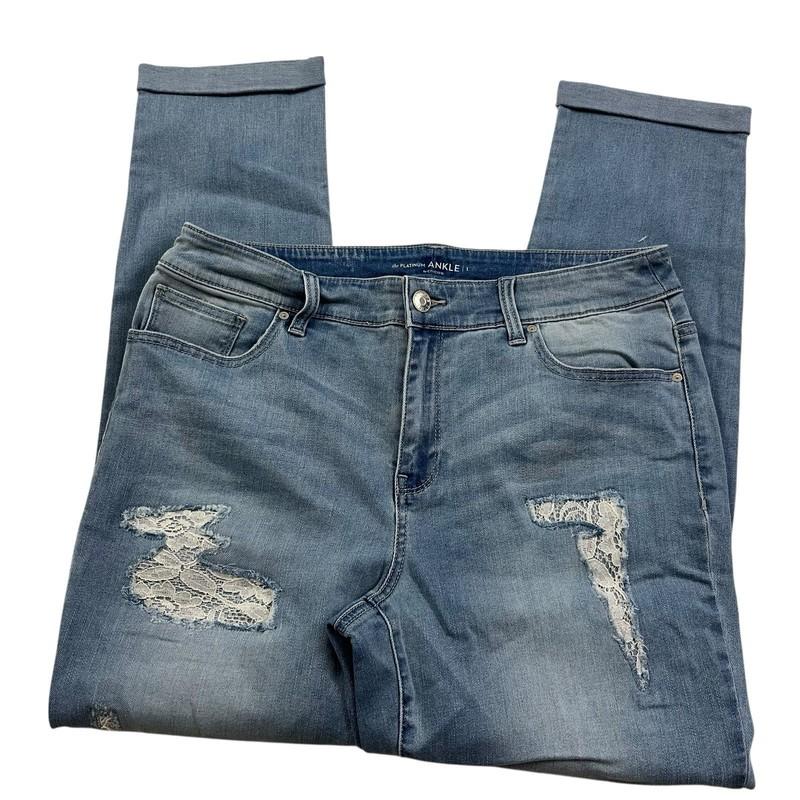 Chico's Platinum Ankle Distressed jeans Women's size 1(8)