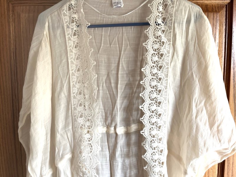 Coverup Ivory Lace Open Sides One Size