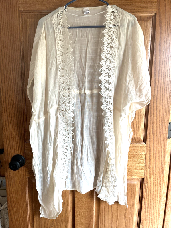 Coverup Ivory Lace Open Sides One Size