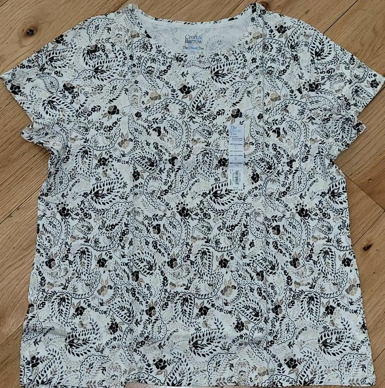 Croft & Barrow crew neck shirt NWT womens L white black tan paisley