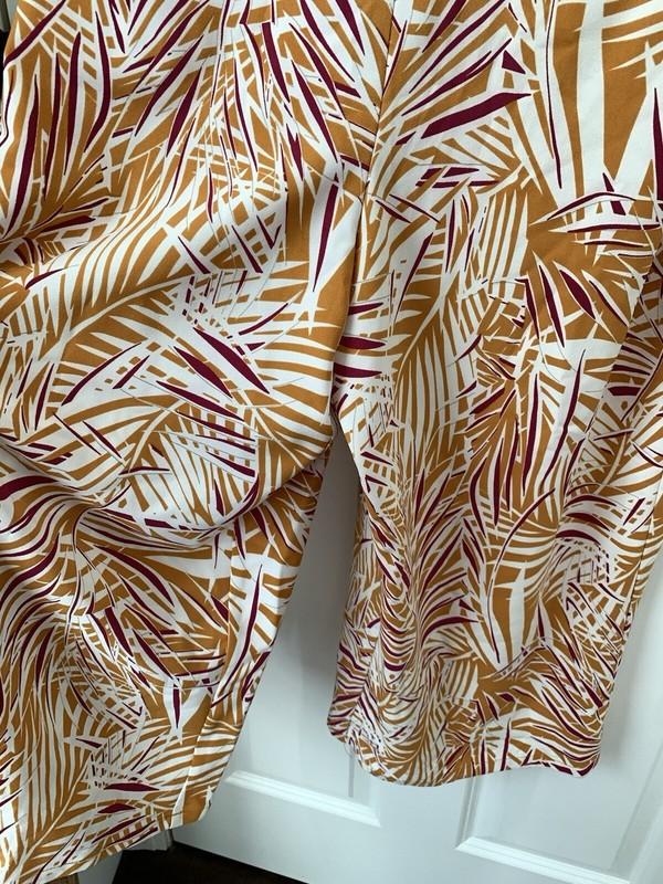 Dalia Palm Tropical Print Wide Leg Jumpsuit Sz 12 Cropped Romper Beach Resort