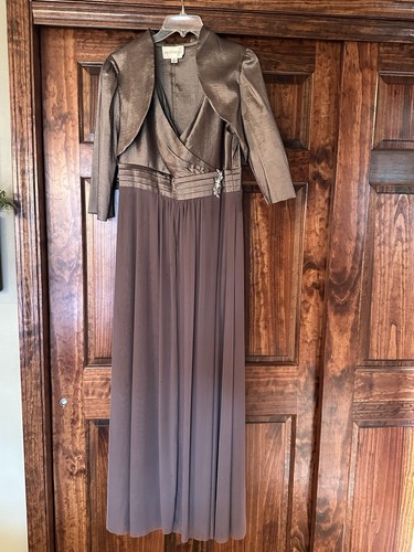 David's Bridal 2Pc Mother of the Bride Champagne Dress w/Bolero Jacket Size 14