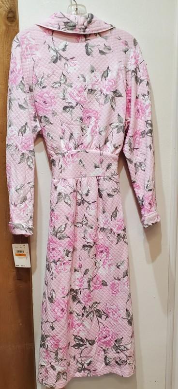 Eileen West Women's Diamond Quilted Ballet Wrap Robe - Rose Floral Size Sm/Med