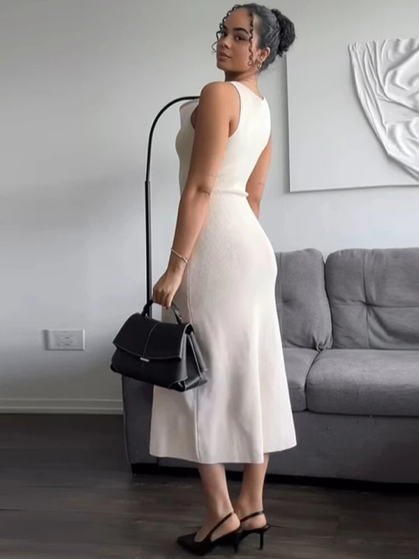 Elegant Knitted Long Slim O Neck Sleeveless Single Breasted Pockets Dress