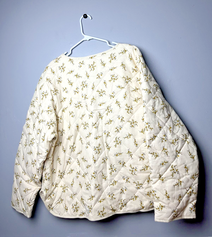 Elodie Jacket Medium Womens Ecru Floral Quilted V Neck Patch Pockets Size XL