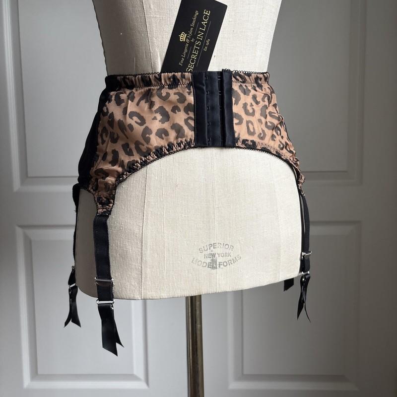 Empress Leopard Garter Belt With 6 Straps And Metal Garter Grips Secrets In Lace
