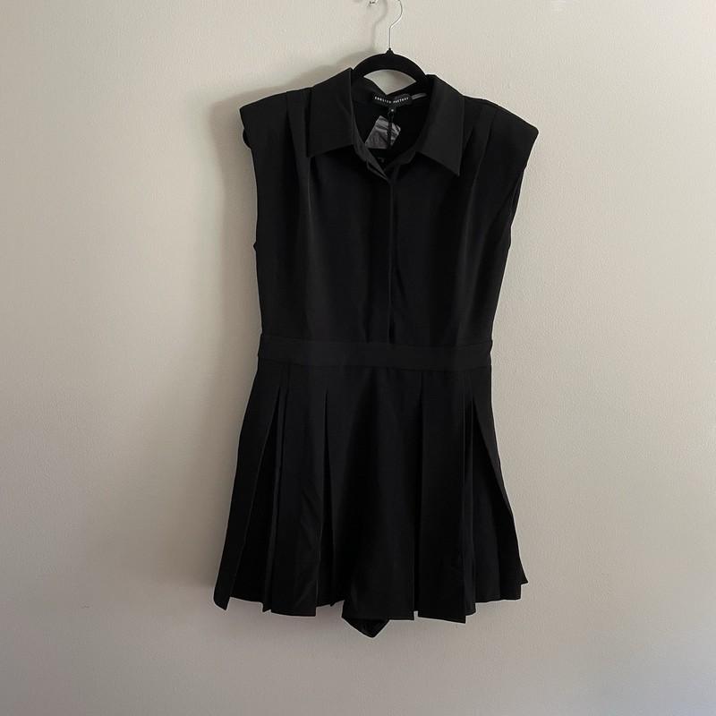 English Factory Women Size M Black Preppy Collared Sleeveless Pleated Romper NWT