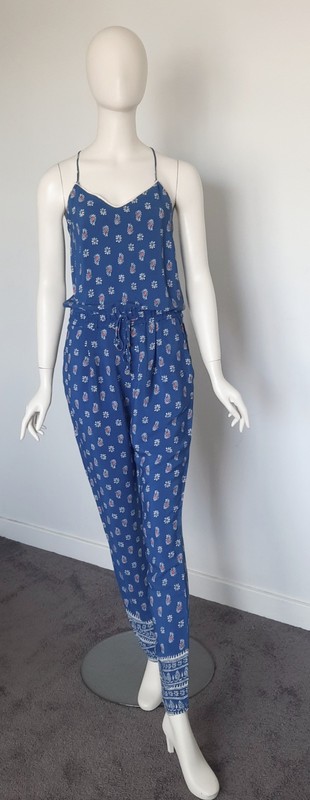 Esprit Size 10 Cornflower Blue Paisley Print Sleeveless Jumpsuit