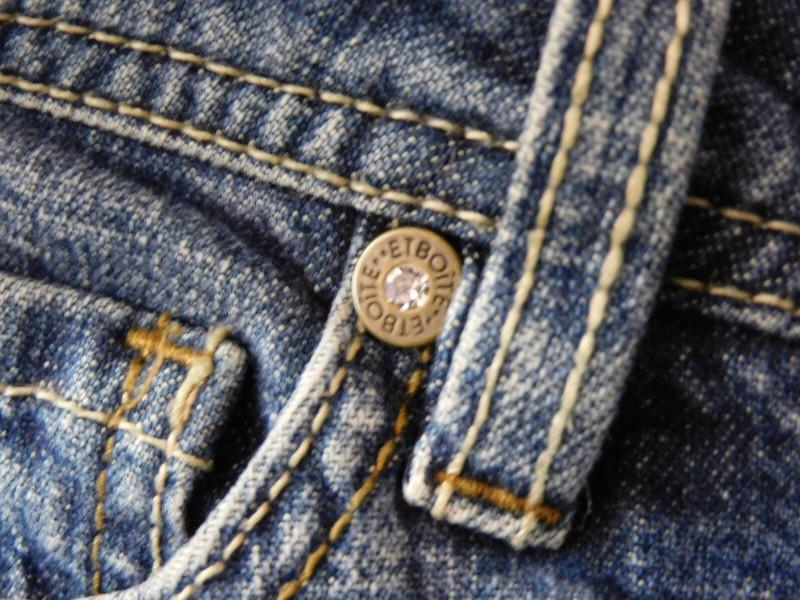 ET BOITE Jeans Low Rise Size M Waist 28" Embellished Embroidered Pockets