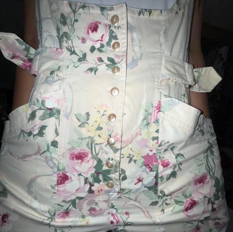 Floral Overalls With Adjustable Straps And Pockets. Size 6