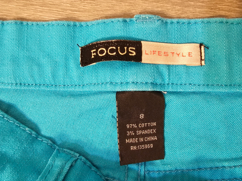 Focus Lifestyle Women's 8 Bright Blue Straight Leg Jeans 5 Pocket Style Stretch
