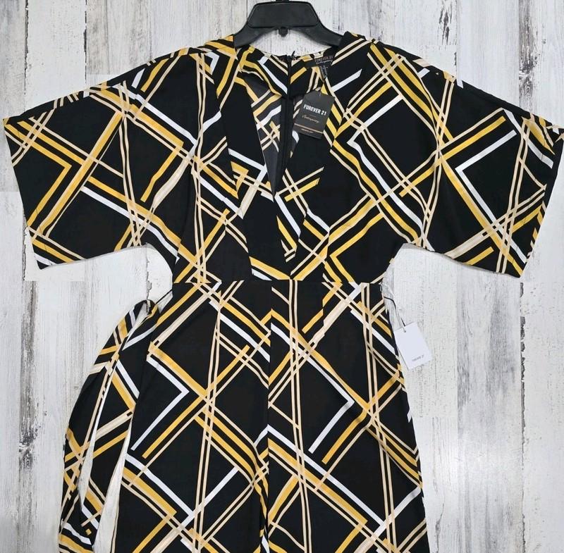 Forever 21 Kimono Sleeves V-neck Pants Romper Sz M NWT