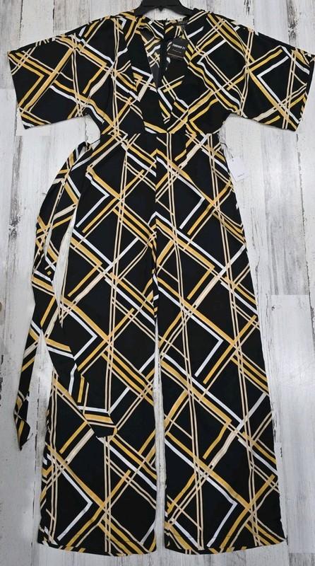 Forever 21 Kimono Sleeves V-neck Pants Romper Sz M NWT