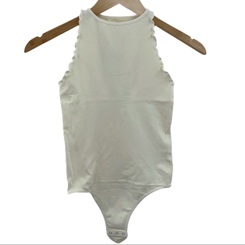 Free People Bodysuit M/L Ivory Scallop Edge Sleeveless New