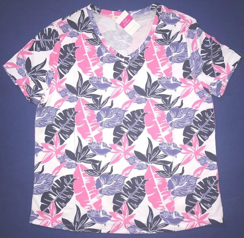 Fresh Produce Medium White Exotic Blooms Floral V Neck Tee Top M