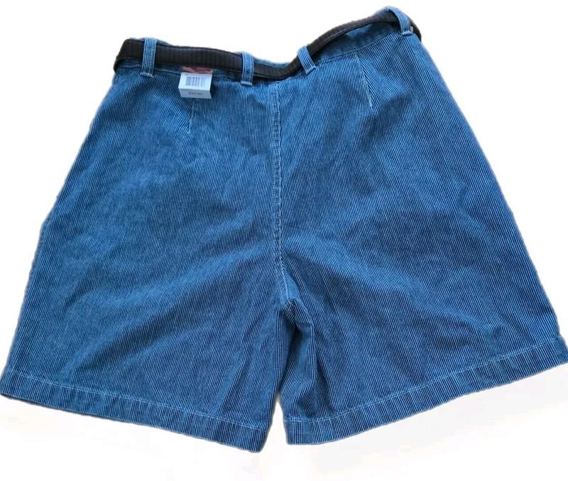 Gloria Vanderbilt Shorts Size 10 Womens Blue With White Crosshatch Stripes