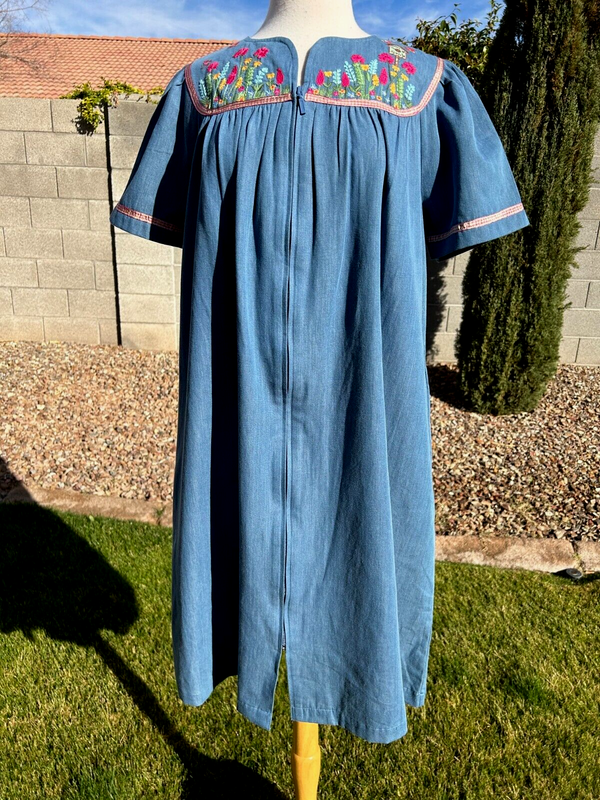 Go Softly Patio Dress Denim Muu Muu XL Blue WEmbroidered Birdhouse & Flowers NWT