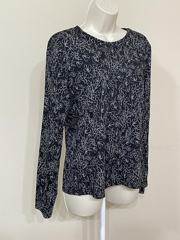 Hang Ten Women’s Black Floral Print Long Sleeve UPF 50+ Zip Pocket T-Shirt S L