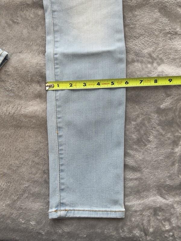 High-Rise Skinny Light Blue Jeans Women’s Size 2 Short - Universal Thread