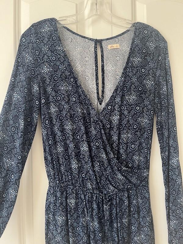 Hollister Sz SM Navy Floral Romper V-Neck Boho Tassels Long Sleeves Festival