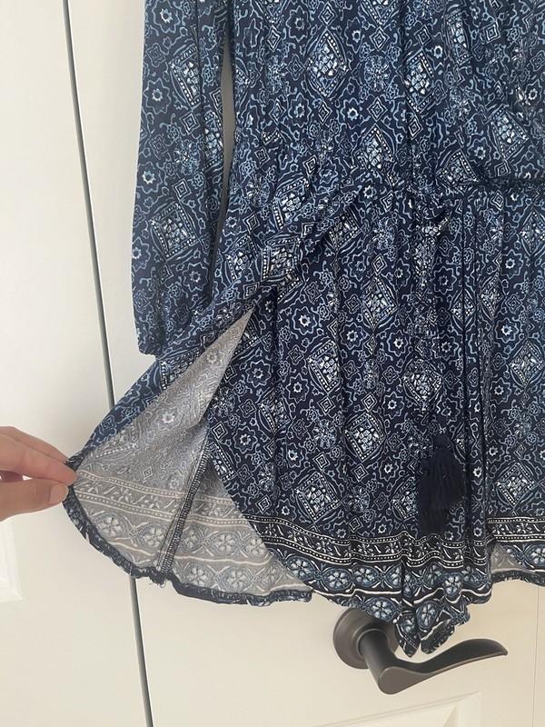 Hollister Sz SM Navy Floral Romper V-Neck Boho Tassels Long Sleeves Festival