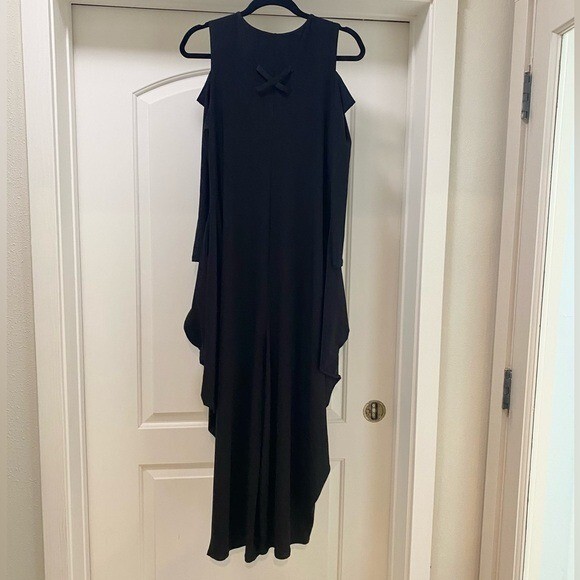 IC Collection By Connie K Zip Up Cold Shoulder Jumpsuit Size Medium EUC