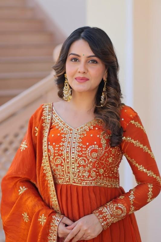 Indian Designer Orange Fendy Gown With Beautiful Dupatta For Wedding Wear