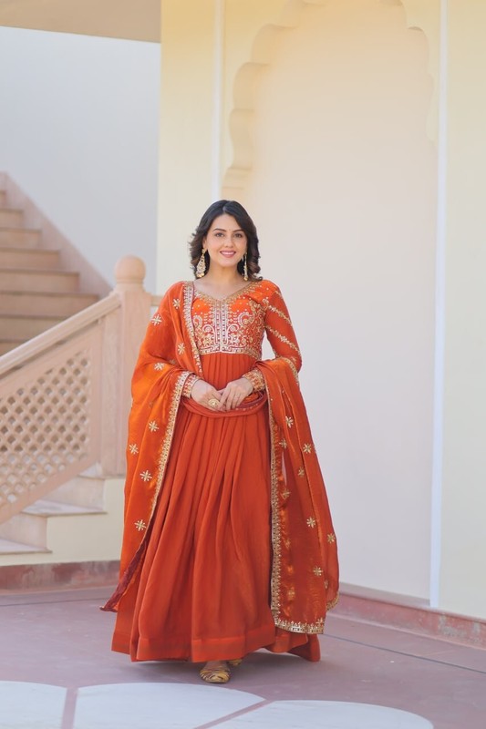 Indian Designer Orange Fendy Gown With Beautiful Dupatta For Wedding Wear