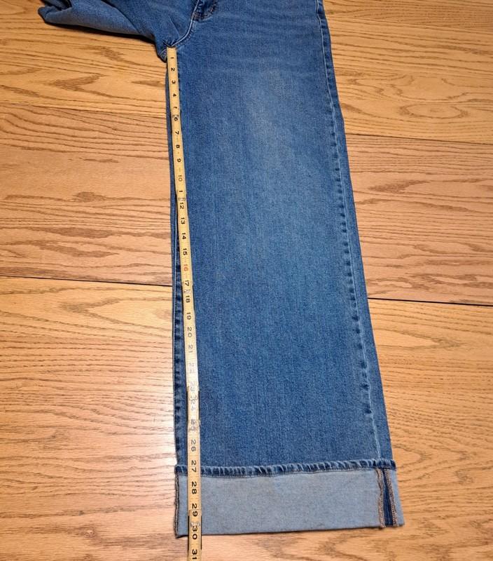 Jessica Simpson Freesia High Rise Wide Leg Cuffed Blue Jeans Size 4 Stretch Cute