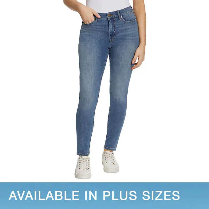 Jessica Simpson Ladies' High Rise Jean I32