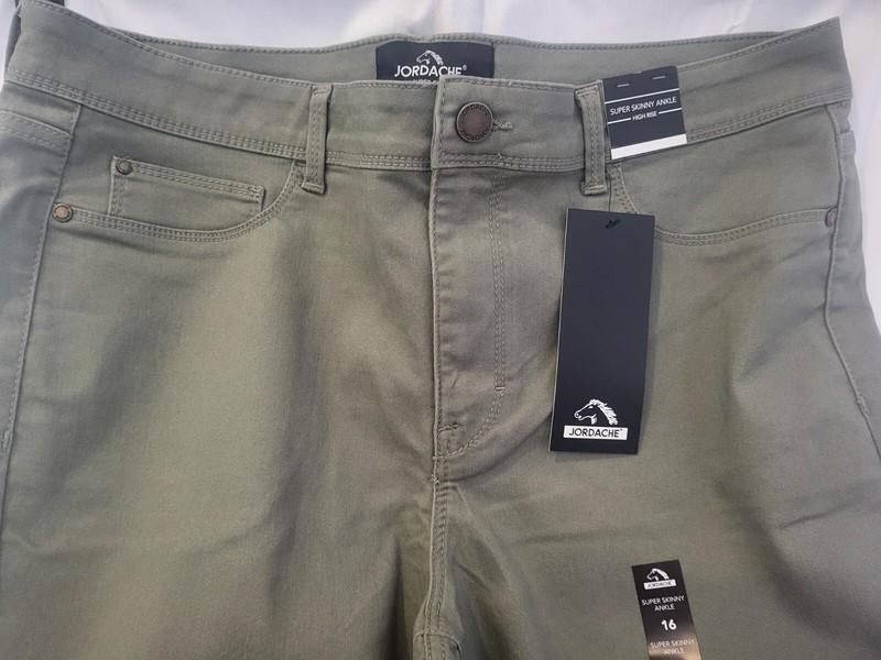 Jordache Jeans Super Skinny Ankle Deep Lichen Green Size 16 **BRAND NEW**