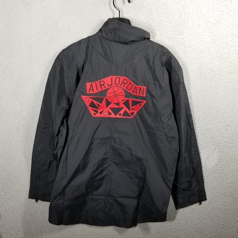 Jordan x Nina Chanel Abney Women's M Jacket Black University Red Nike DO4152-010