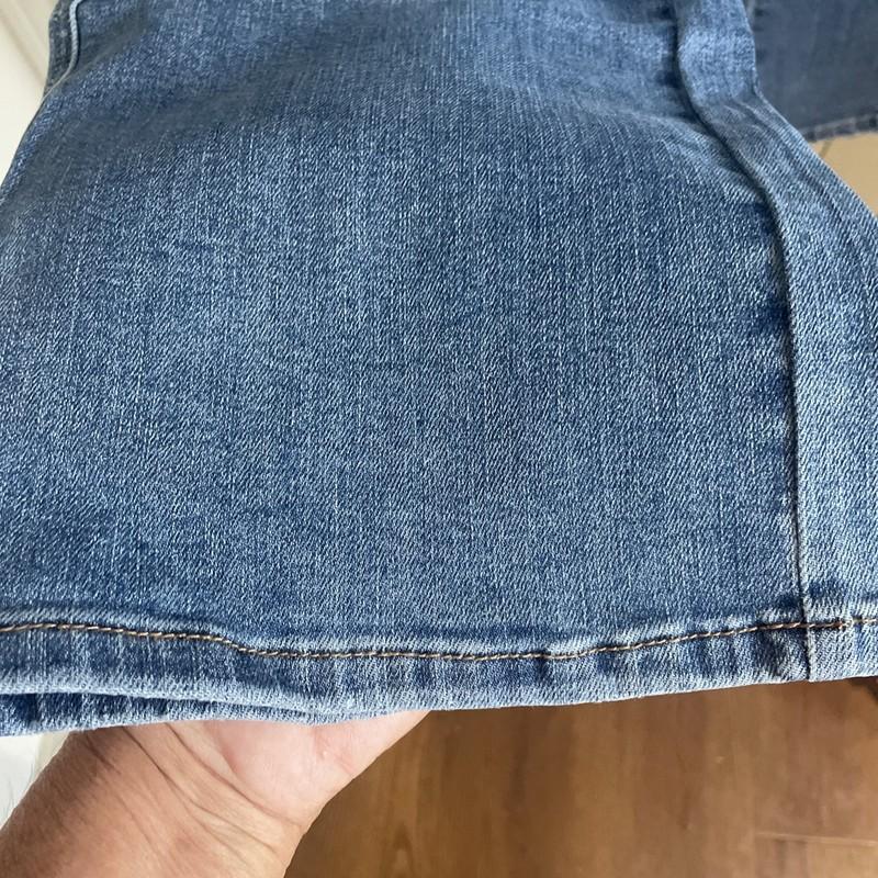 Judy Blue 13/31 Minimal Distress Straight Leg Jeans With Tummy Control