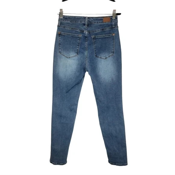 Judy Blue Boyfriend Fit Jeans Size 5/27