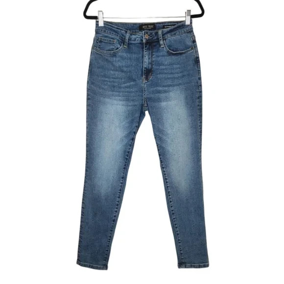 Judy Blue Boyfriend Fit Jeans Size 5/27