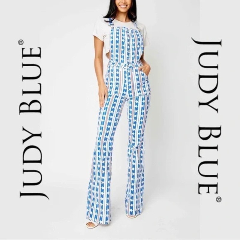 Judy Blue Women's Striped Jumpsuit in Blue and White size M NWTs
