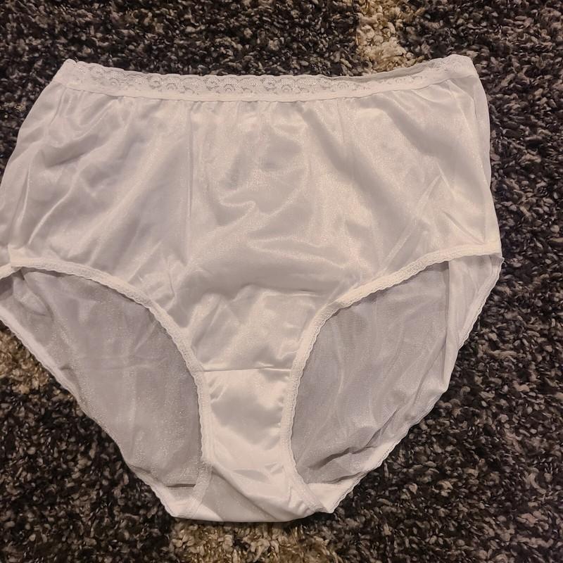 Just My Size Nylon Brief Panties w/tag 100% nylon size 10 White