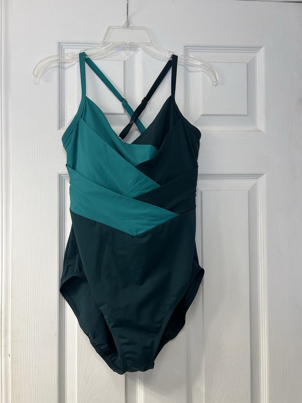 Lands End one piece swim green size 14