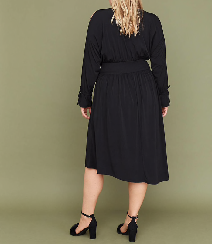 LANE BRYANT BLACK SMOCKED LONG SLEEVE COLD SHOULDER MIDI DRESS PLUS 26/28