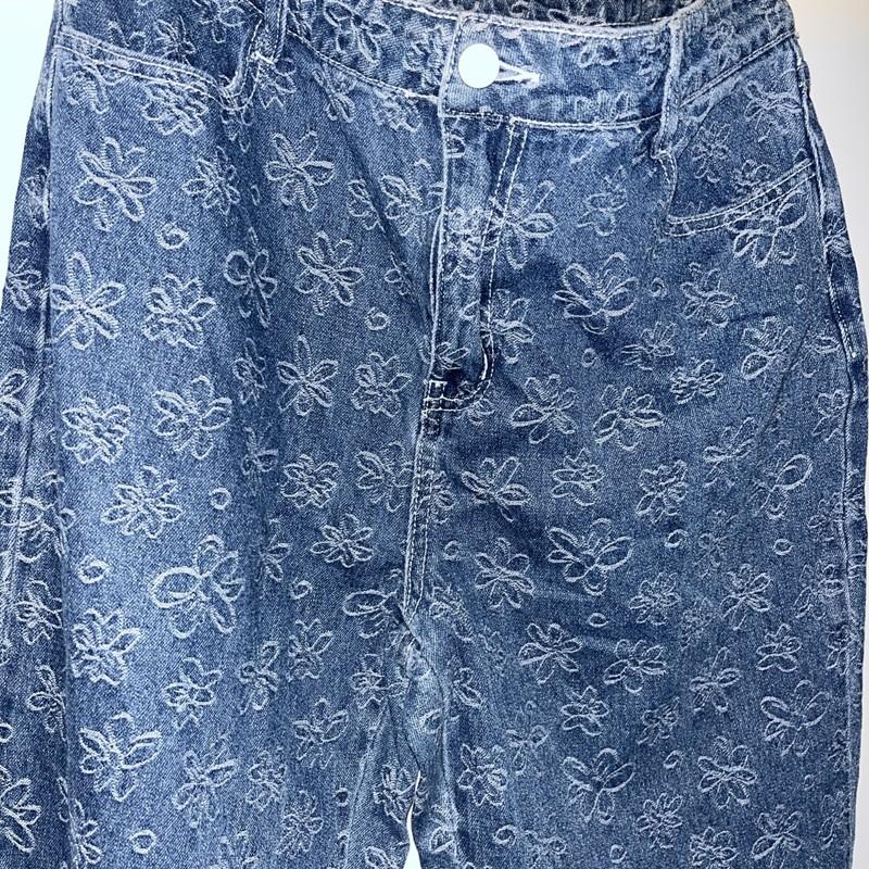 Le Lis Collection Women’s High Waist Jeans Size Large Embroidered Flower Denim