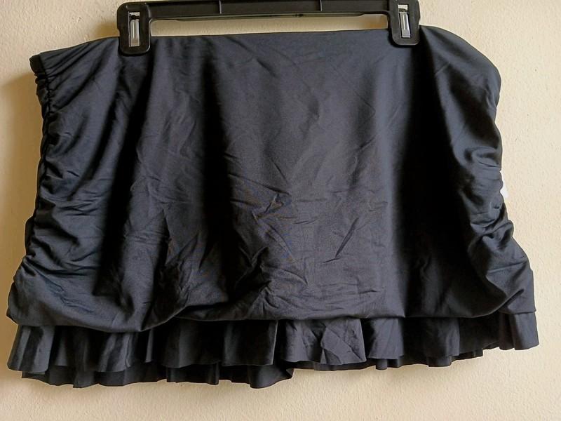 Leilani Swim Skirt Black Sz. 16 Ruffle Trim Built In Brief Side Shirring NWT $10
